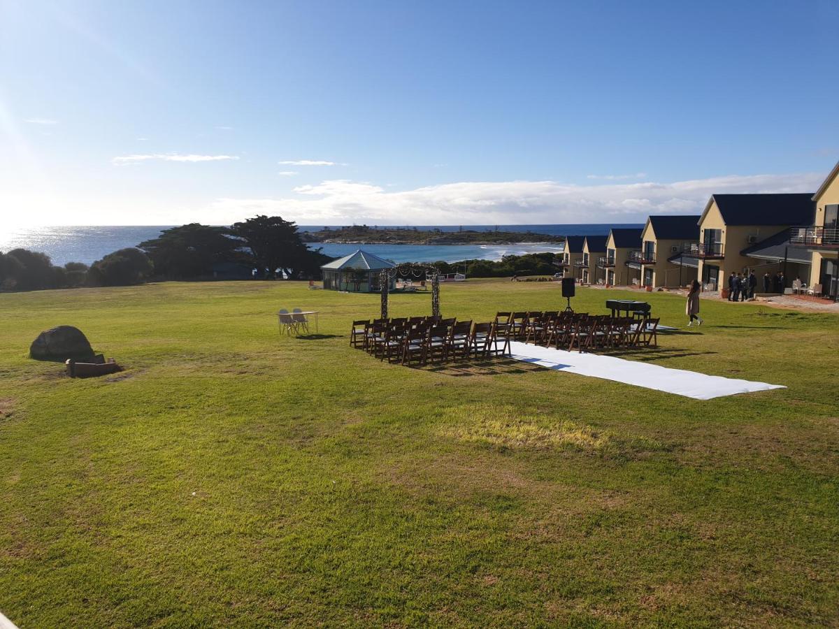 Diamond Island Resort, Restaurant & Bar And Penguin Show Bicheno Exterior foto