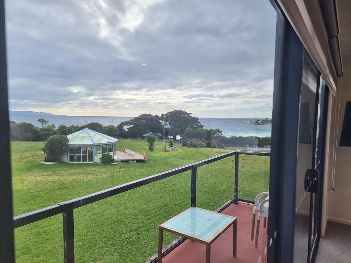 Diamond Island Resort, Restaurant & Bar And Penguin Show Bicheno Exterior foto